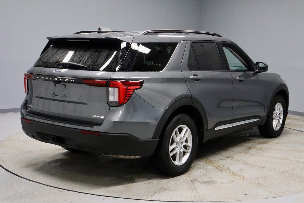 Certified 2025 Ford Explorer Active image 13