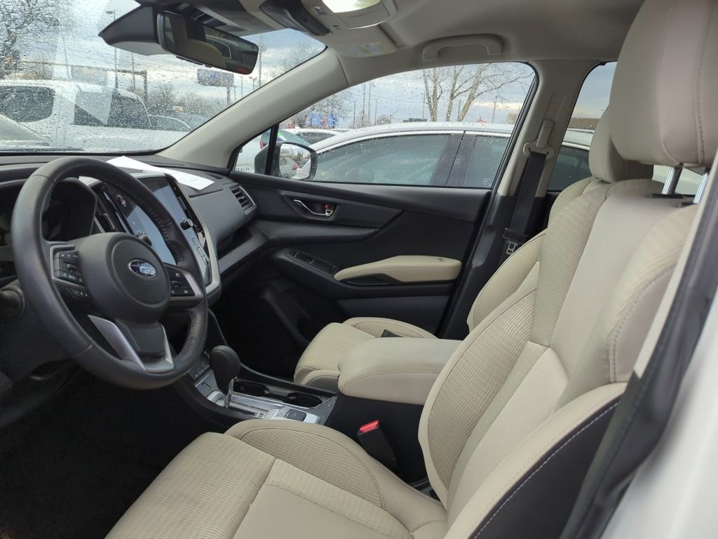 Used 2023 Subaru Ascent Premium w/ Convenience Package image 6