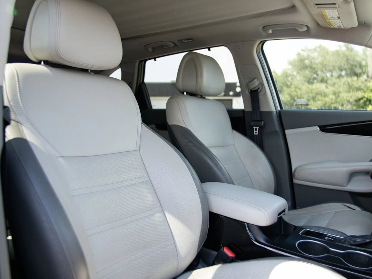 Used 2016 Kia Sorento SX FWD image 28