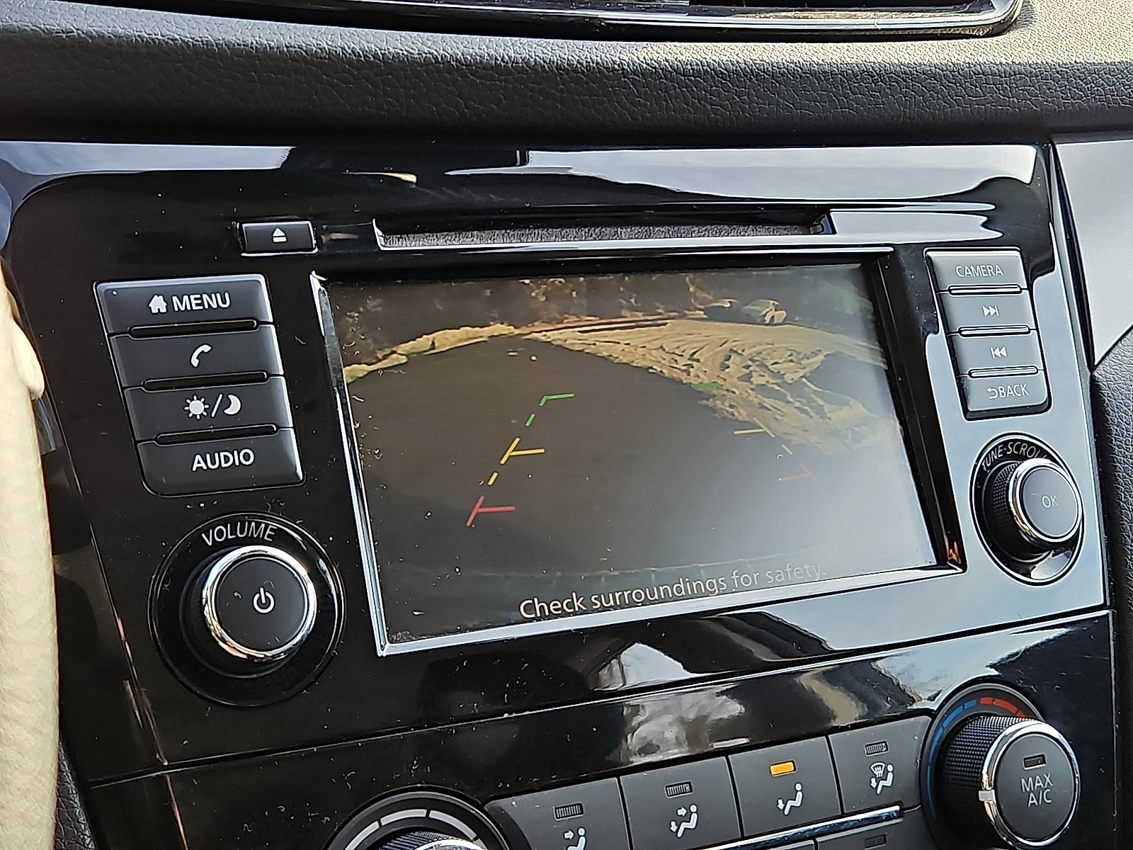 Certified 2022 Nissan Rogue Sport S image 17