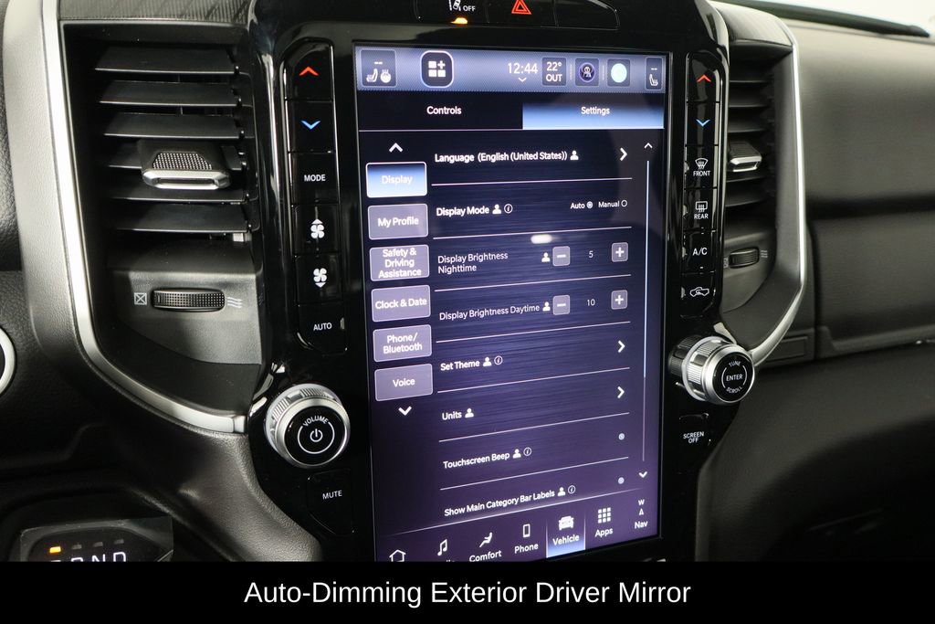 New 2026 RAM 1500 4x4 Crew Cab image 34