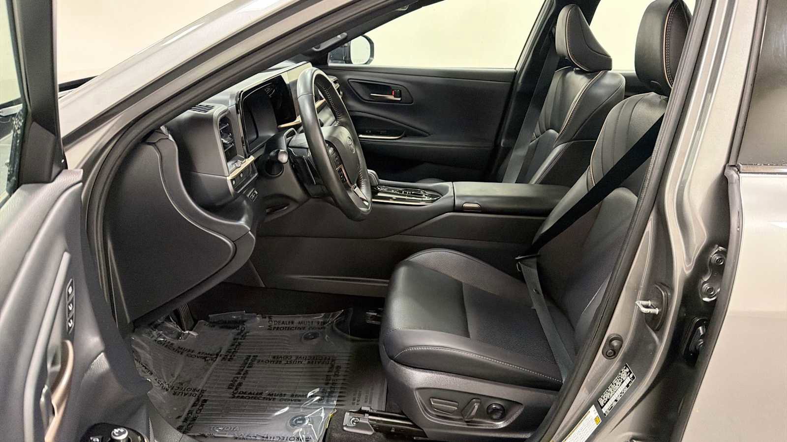 Certified 2024 Toyota Crown Platinum AWD/4WD image 13