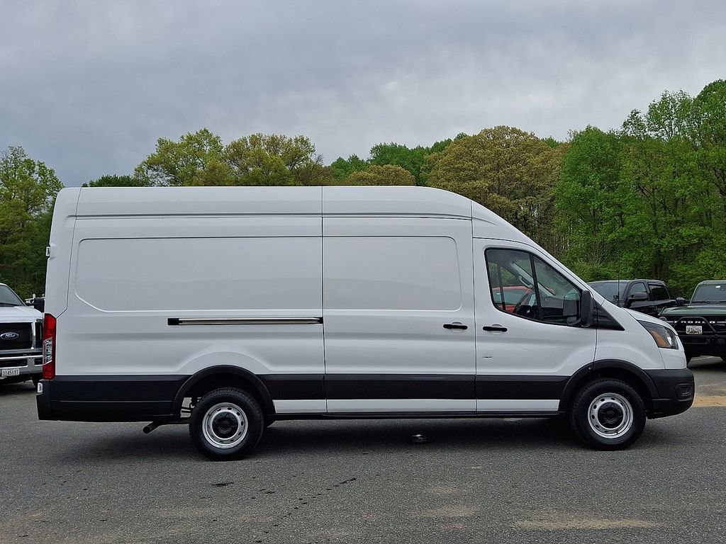 Used 2023 Ford Transit 250 148 High Roof Extended RWD image 7
