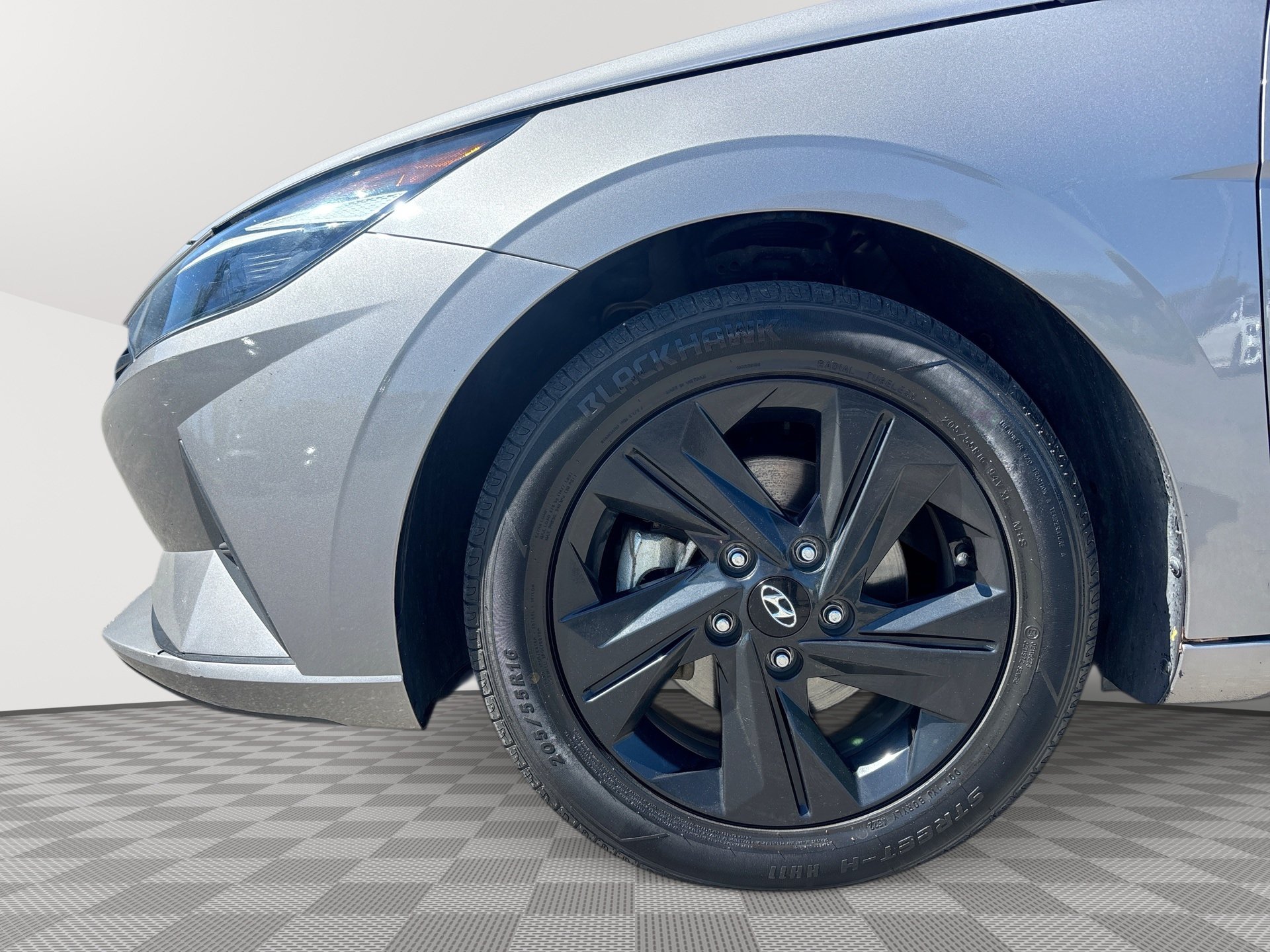 Used 2023 Hyundai Elantra Blue FWD image 18