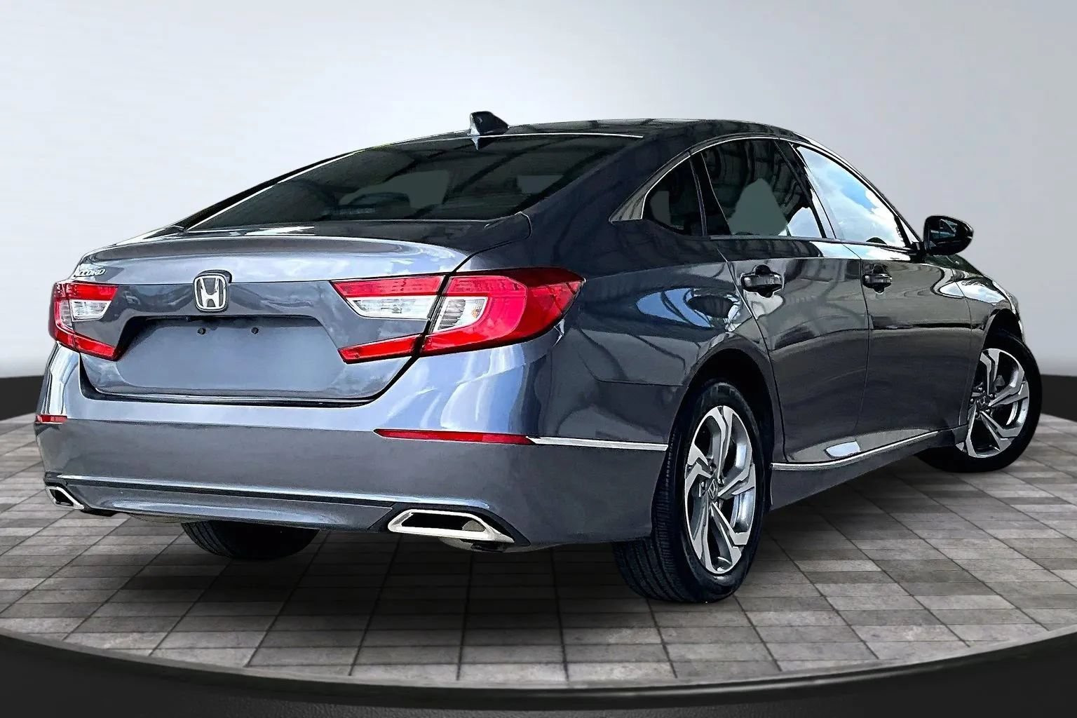 Used 2019 Honda Accord EX-L image 6