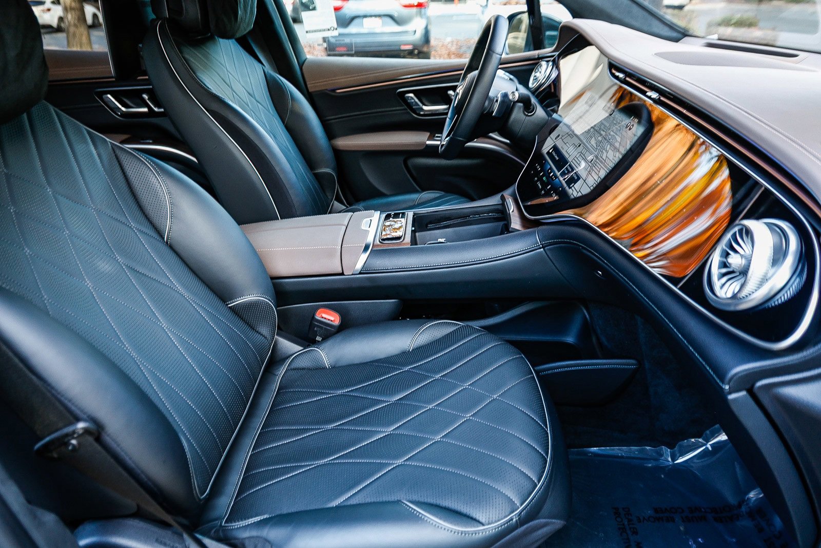 Used 2023 Mercedes-Benz EQS 580 4MATIC SUV image 17