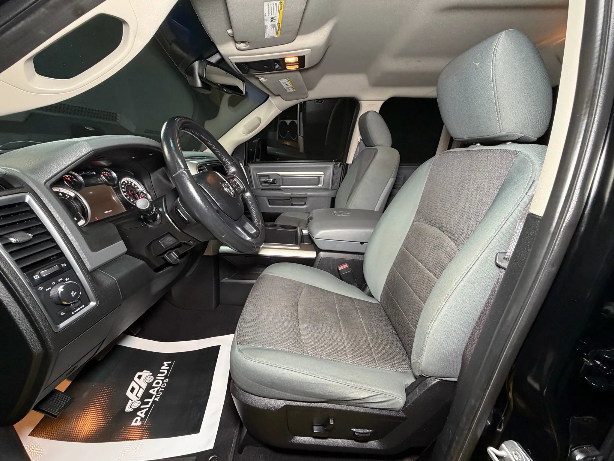 Used 2015 RAM 1500 Big Horn image 44