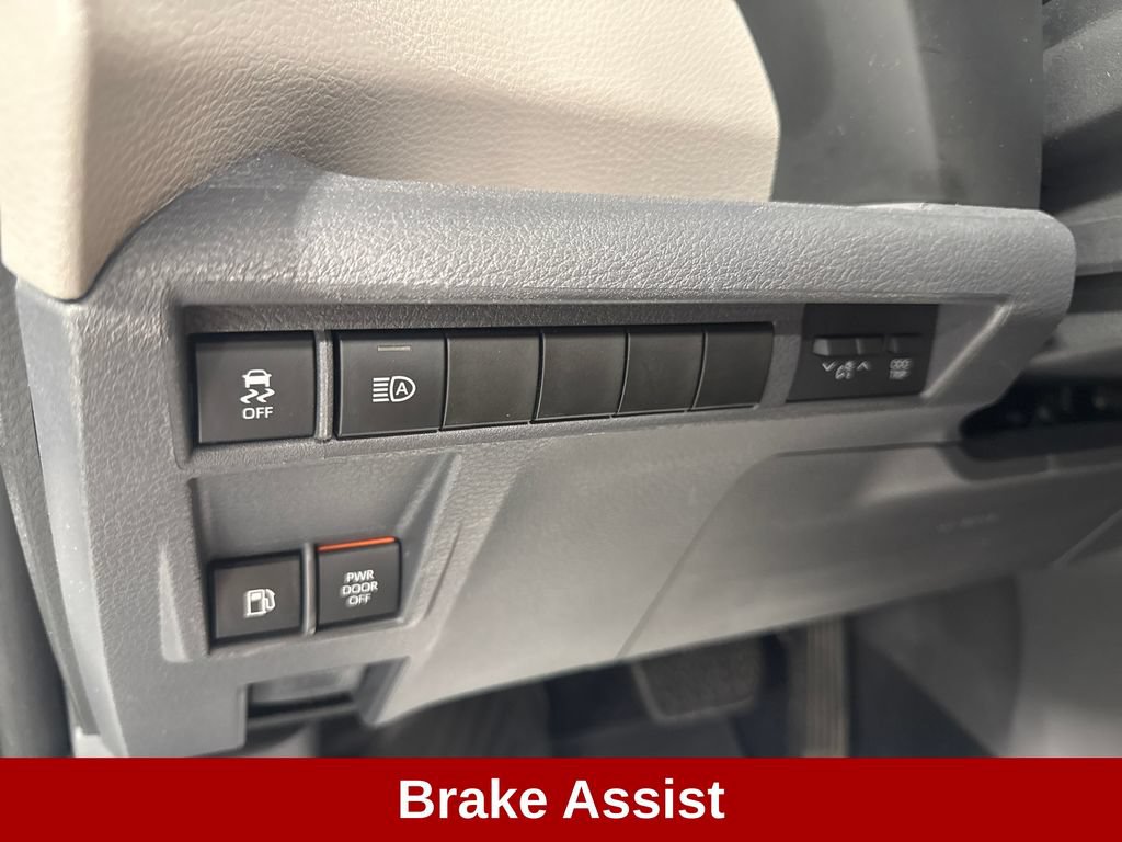 Used 2022 Toyota Sienna LE FWD image 9