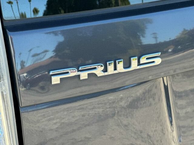 Used 2015 Toyota Prius Two w/ Preferred Accessory Package FWD image 33