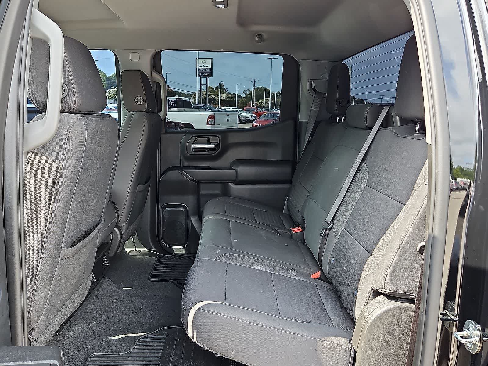 Used 2023 Chevrolet Silverado 1500 Custom AWD/4WD image 28