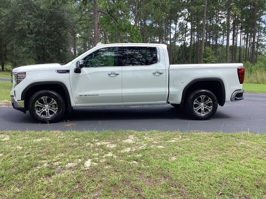 Used 2026 GMC Sierra 1500 SLT RWD image 2