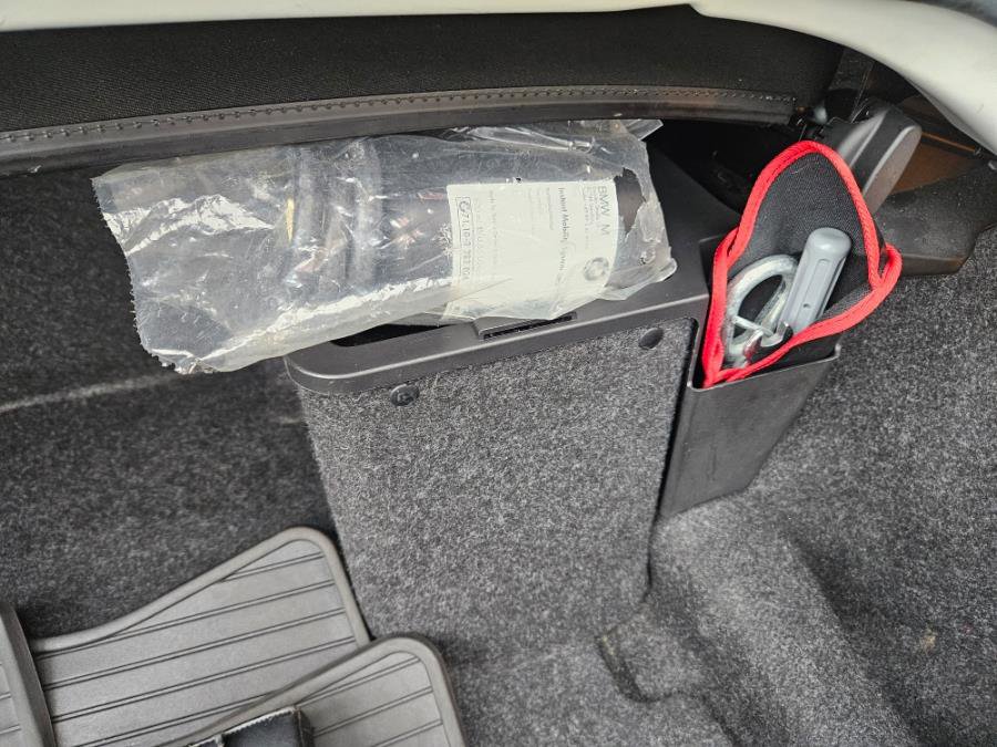 Used 2006 BMW M Roadster image 40