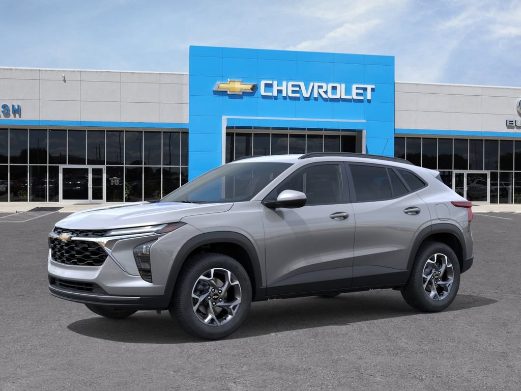 New 2026 Chevrolet Trax LT w/ Driver Confidence Package FWD image 2