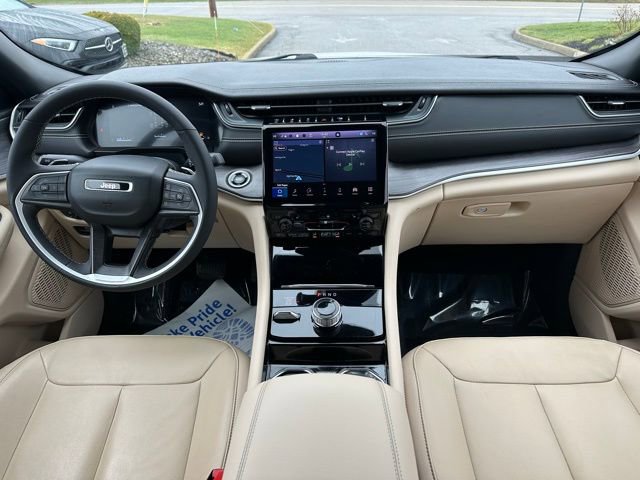 Used 2023 Jeep Grand Cherokee L Limited AWD/4WD image 33