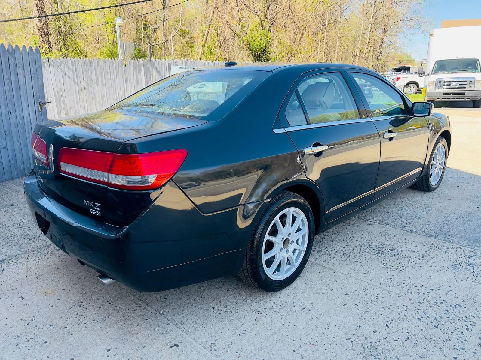 Used 2012 Lincoln MKZ AWD image 4