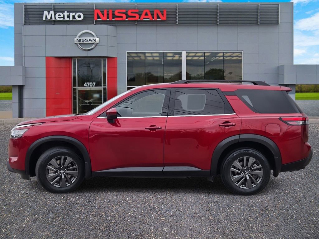 Certified 2022 Nissan Pathfinder SV w/ SV Premium Package image 3