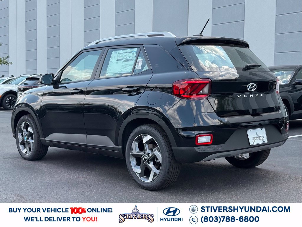 New 2026 Hyundai Venue SEL FWD image 12