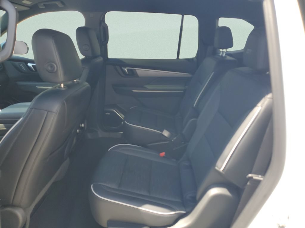 Used 2026 Buick Enclave Sport Touring FWD image 13