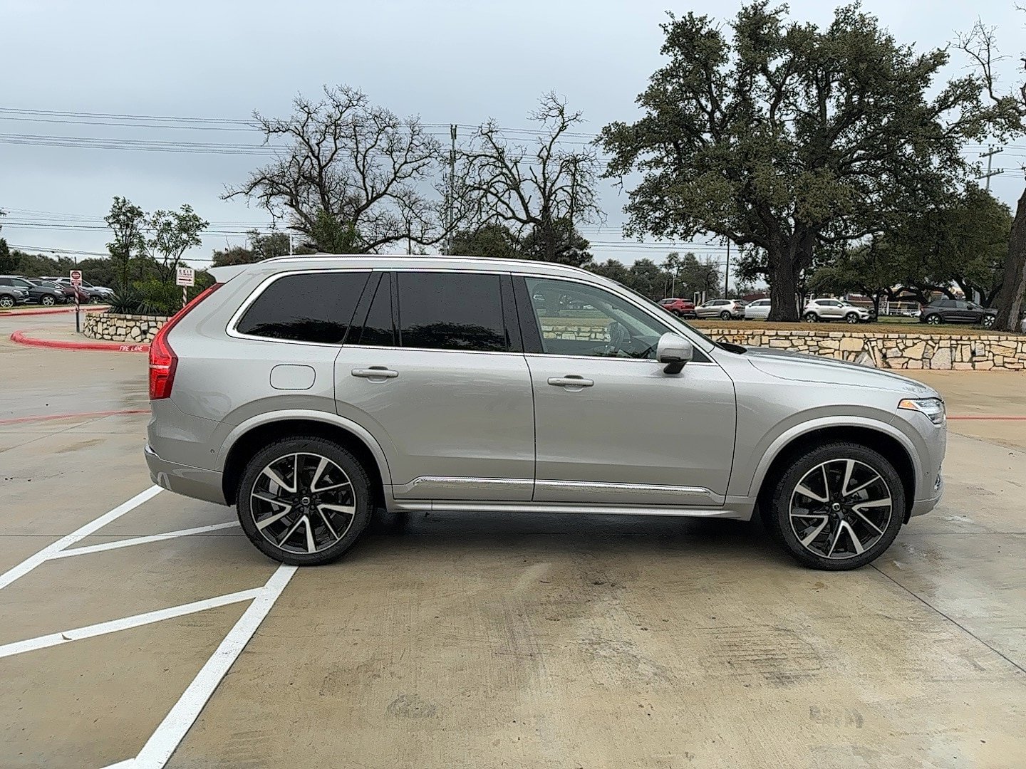 Used 2025 Volvo XC90 B6 Plus w/ Protection Package Premier AWD/4WD image 5