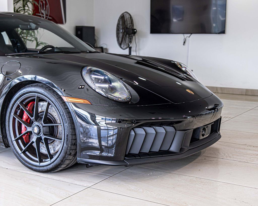 Used 2026 Porsche 911 Carrera 4 GTS w/ Premium Package AWD/4WD image 4