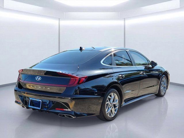 Used 2023 Hyundai Sonata SEL w/ Convenience Package FWD image 4