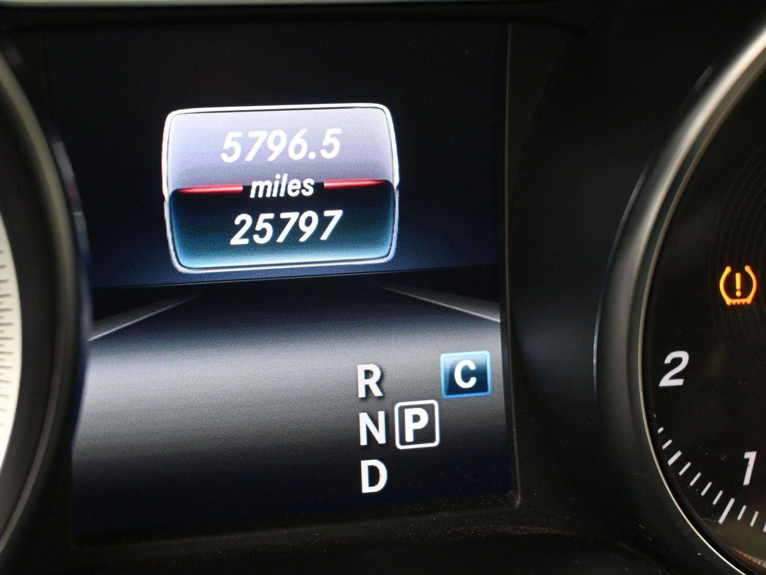 Used 2019 Mercedes-Benz CLA 250 4MATIC image 3