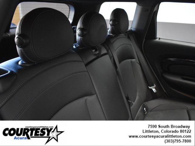 Used 2022 MINI Cooper Clubman S w/ Premium Package image 24