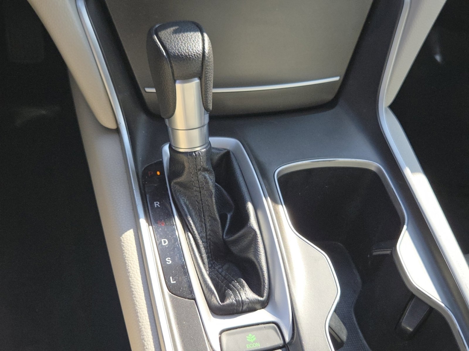 Certified 2018 Honda Accord LX image 31