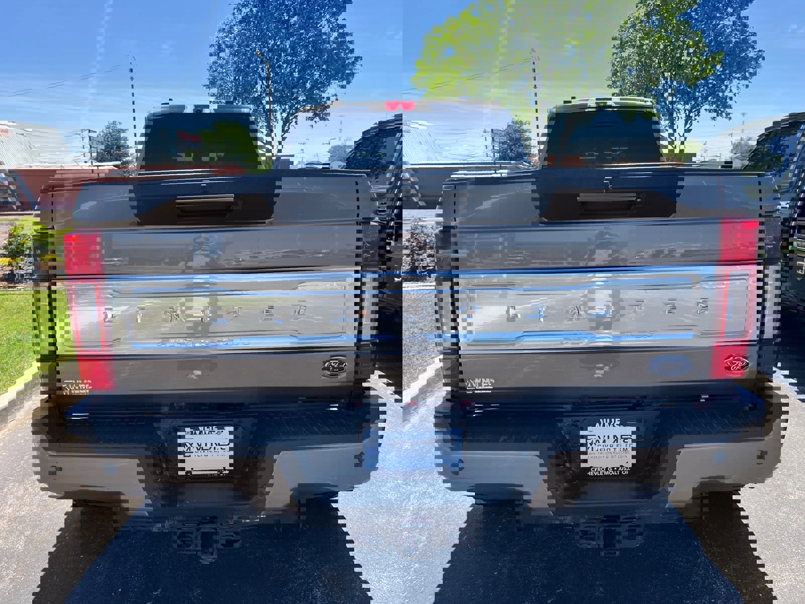 Used 2021 Ford F450 Limited AWD/4WD image 6