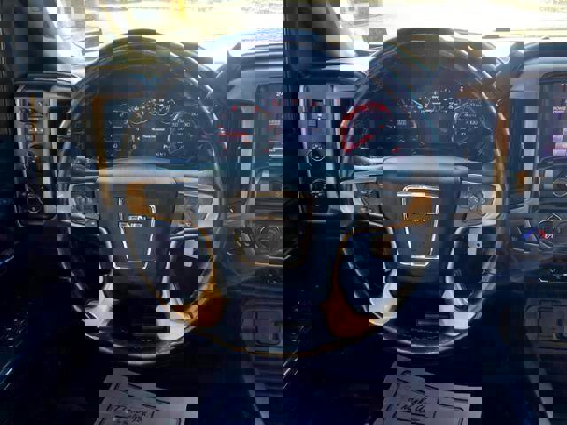 Used 2015 GMC Sierra 3500 Denali w/ Duramax Plus Package image 13