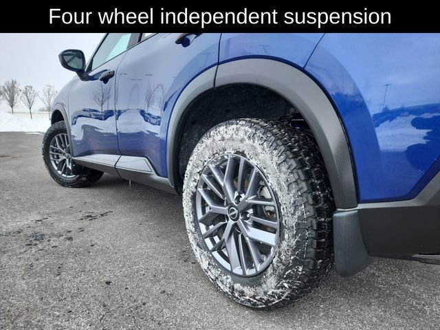 Used 2023 Nissan Rogue S image 15