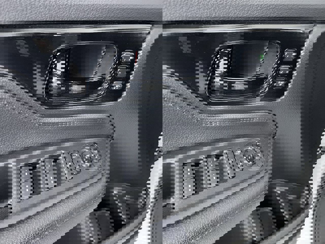 Used 2023 Honda Odyssey Touring image 11