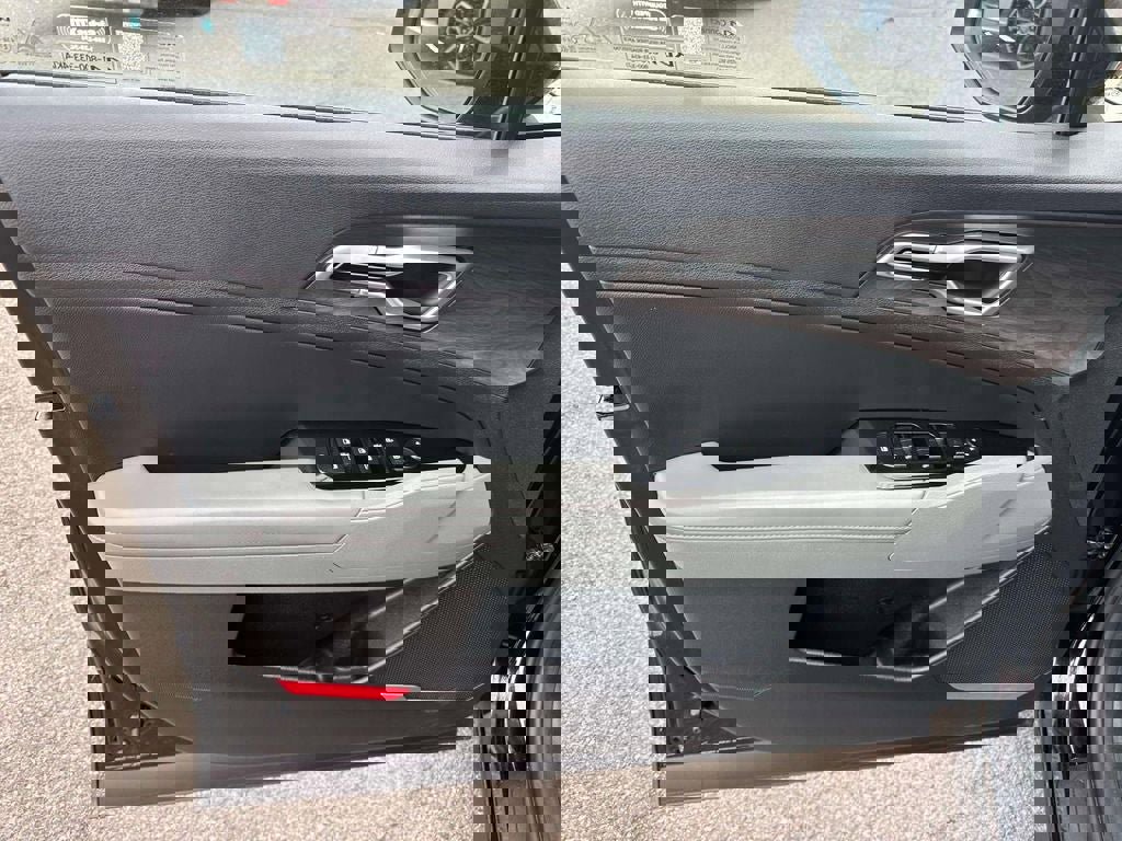 Used 2023 Kia Sportage X-Line w/ X-Line Premium Package image 16