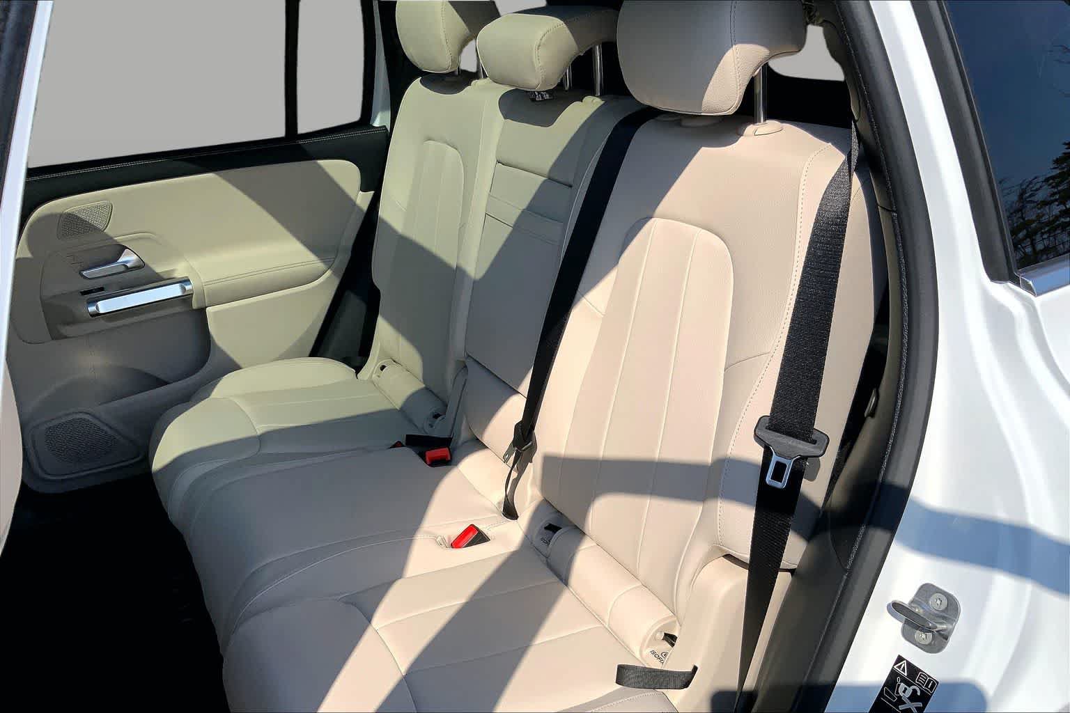 New 2026 Mercedes-Benz GLB 250 4MATIC image 13