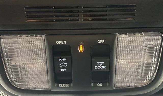 Certified 2025 Honda Passport TrailSport image 32