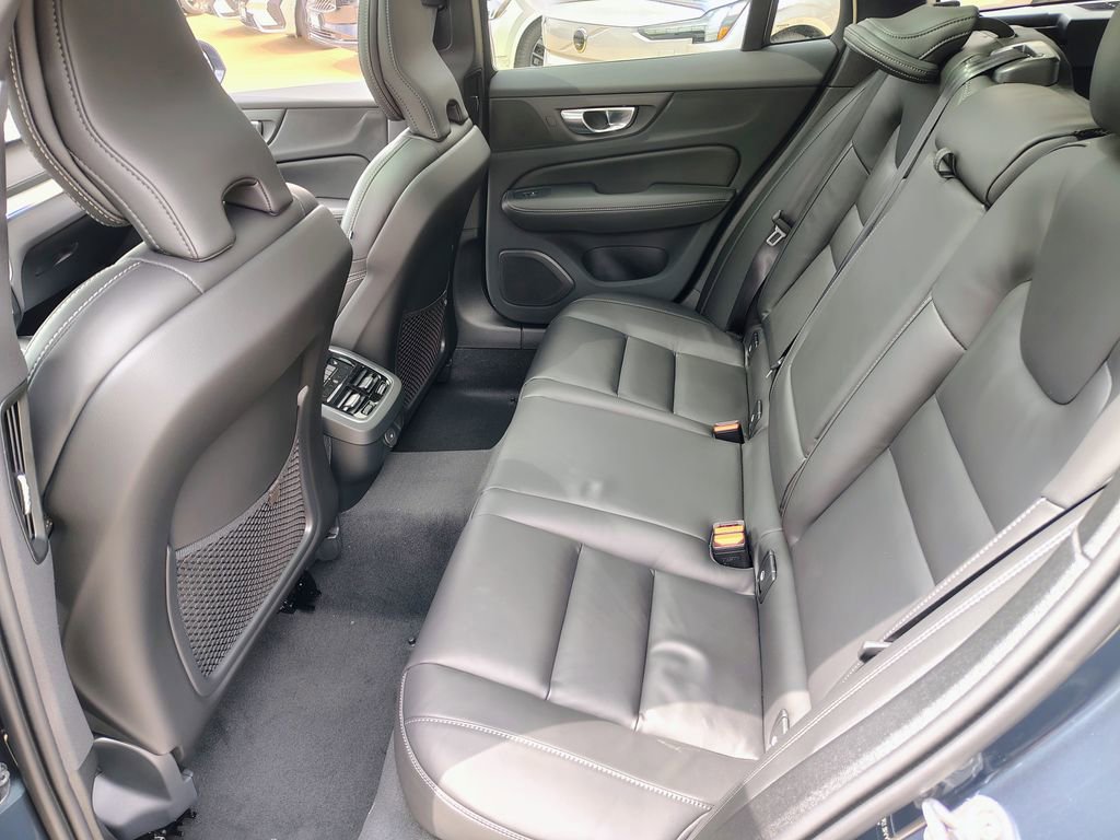 New 2026 Volvo XC60 B5 Ultra w/ Climate Package AWD/4WD image 29