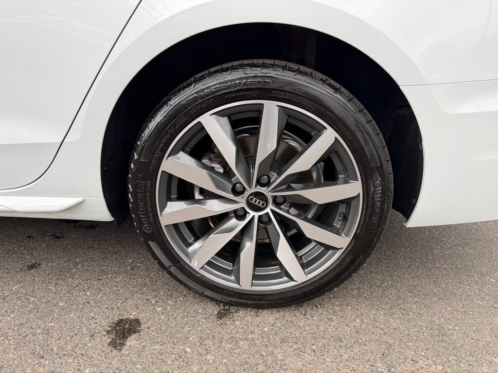 Used 2025 Audi A4 2.0T Premium AWD/4WD image 10