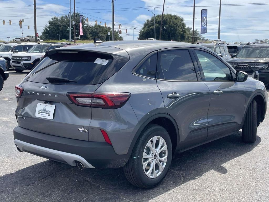 New 2026 Ford Escape Active image 3