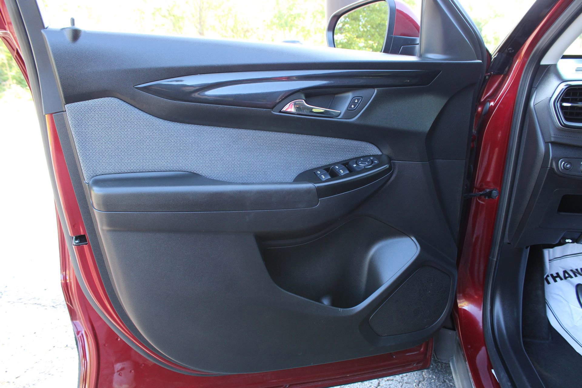 Used 2024 Chevrolet TrailBlazer LT image 12