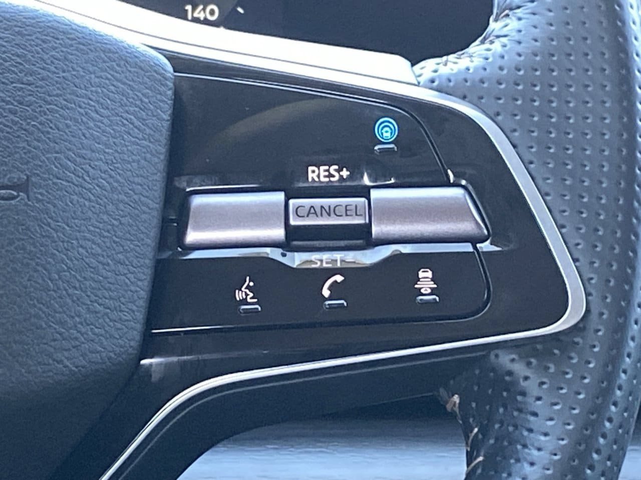 Certified 2023 Nissan Ariya FWD image 26