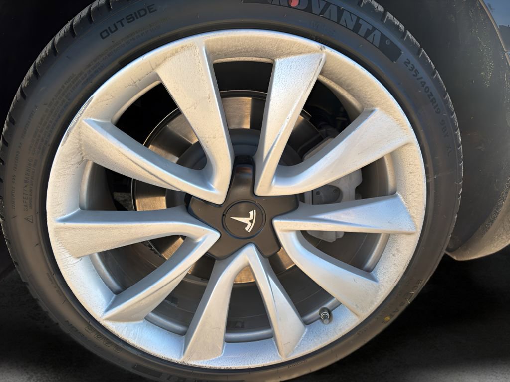 Used 2018 Tesla Model 3 Long Range image 8