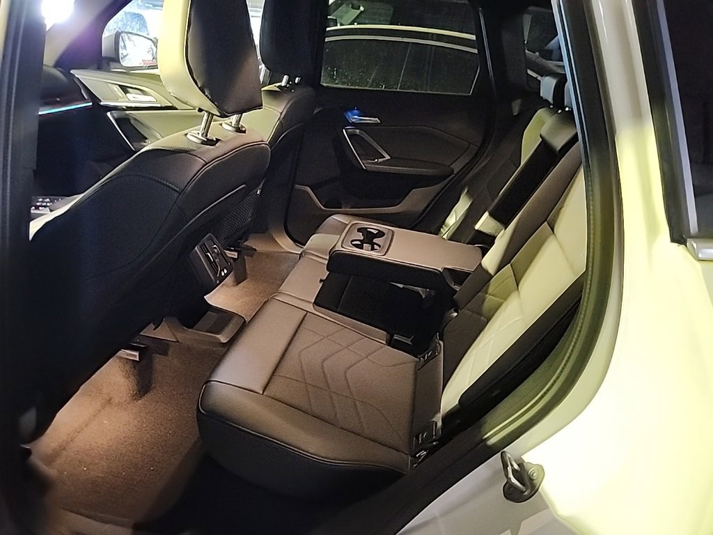 Used 2023 BMW X1 xDrive28i image 3