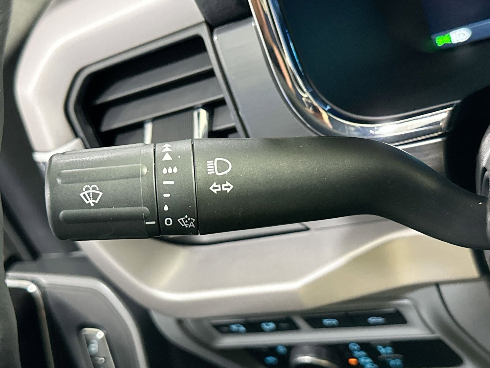 Used 2023 Ford F150 Lightning XLT w/ Equipment Group 312A High image 31