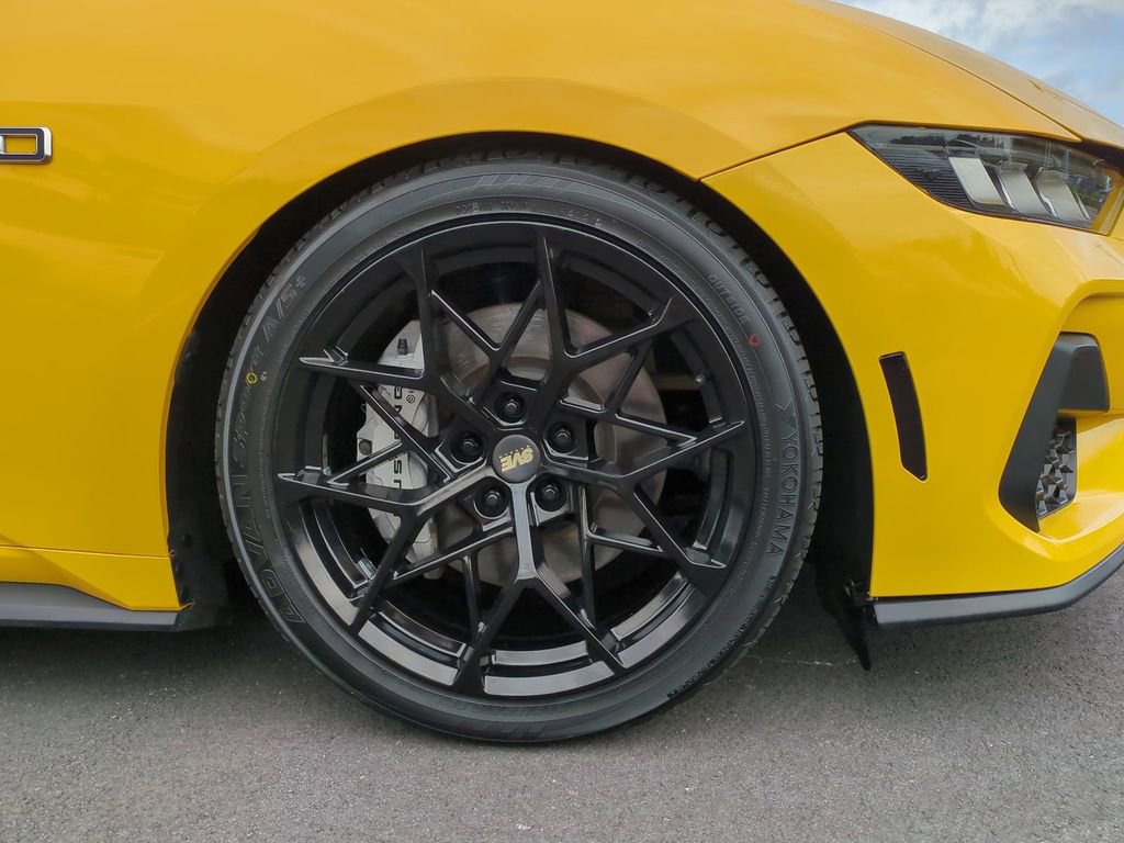 Used 2024 Ford Mustang GT RWD image 11