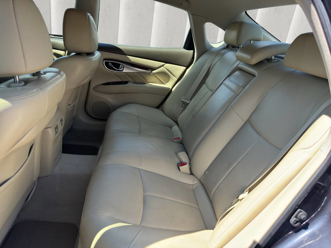 Used 2011 INFINITI M37 x w/ Premium Pkg AWD/4WD image 11
