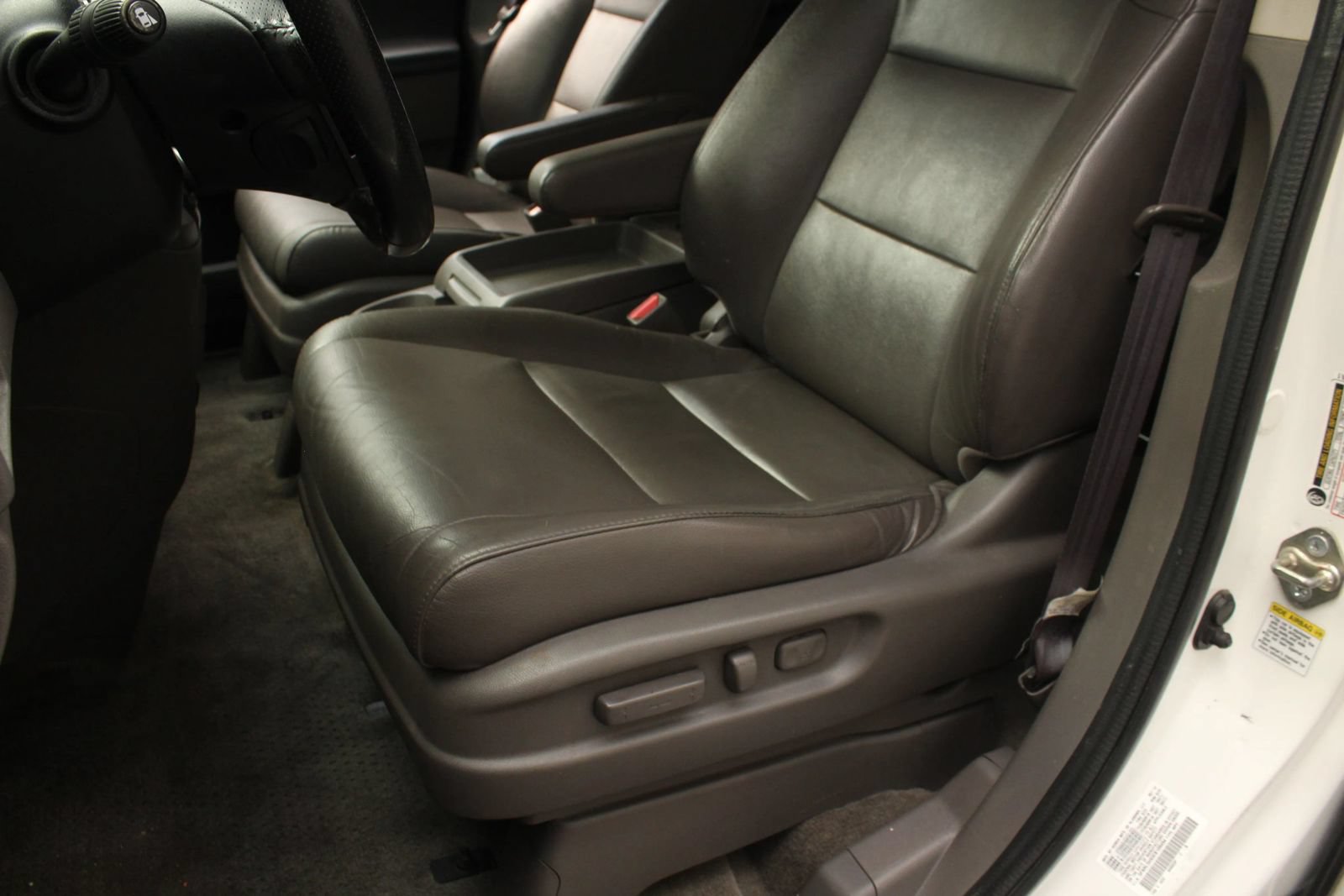 Used 2014 Honda Odyssey Touring image 17