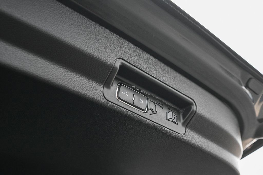 Certified 2023 Ford Explorer XLT w/ Equipment Group 202A image 17