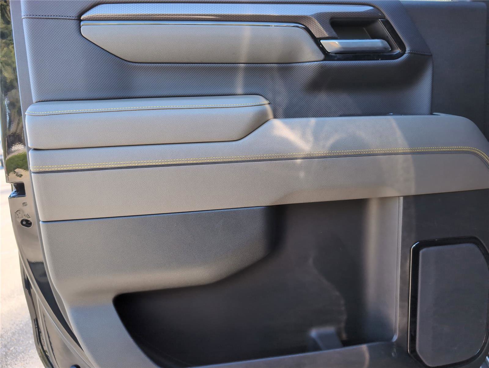 Used 2022 Chevrolet Silverado 1500 ZR2 image 29