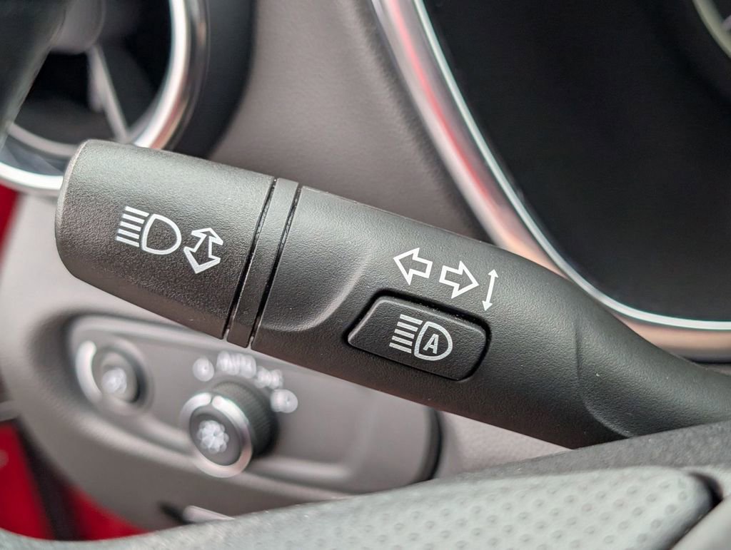 Used 2023 Chevrolet Blazer LT image 30