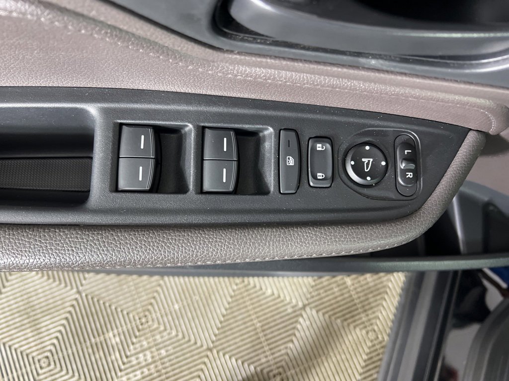 Used 2019 Honda Odyssey EX image 17